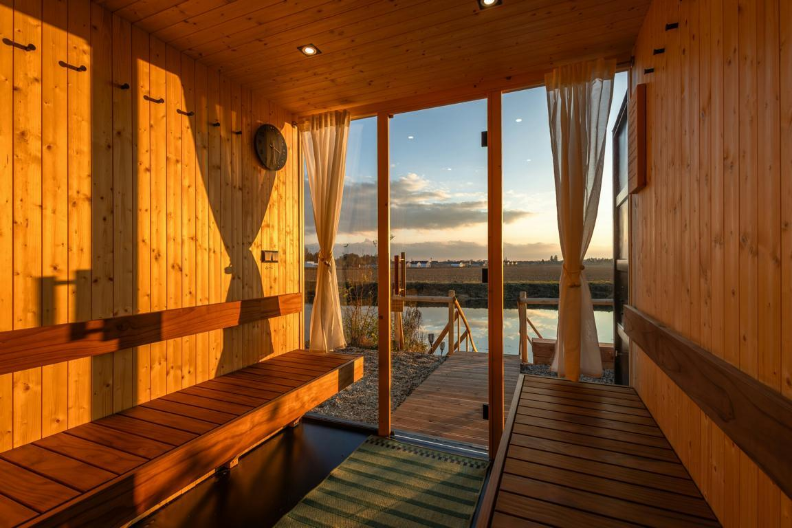 Sauna with Lake View at Sunset - Sauna am See Leipzig Sauna with Lake View at Sunset - Sauna am See Leipzig