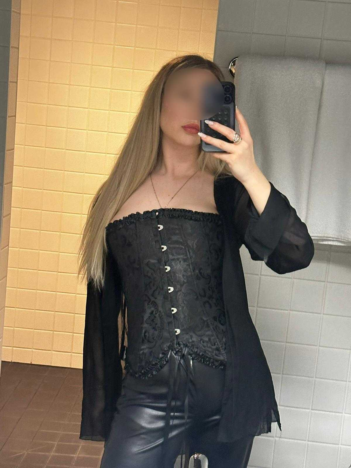 Emilie Escort Dame im Interview Emilie Escort Dame im Interview